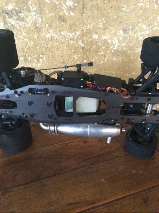 Automodelo Pro Fantom Kyosho 1/08  - Foto 6