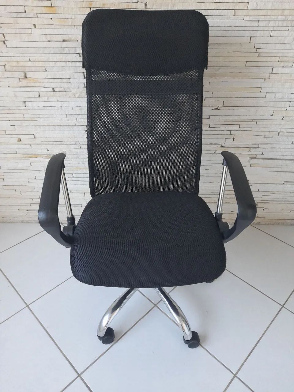Cadeira de Escritório Giratória com Rodinhas - Foto 2