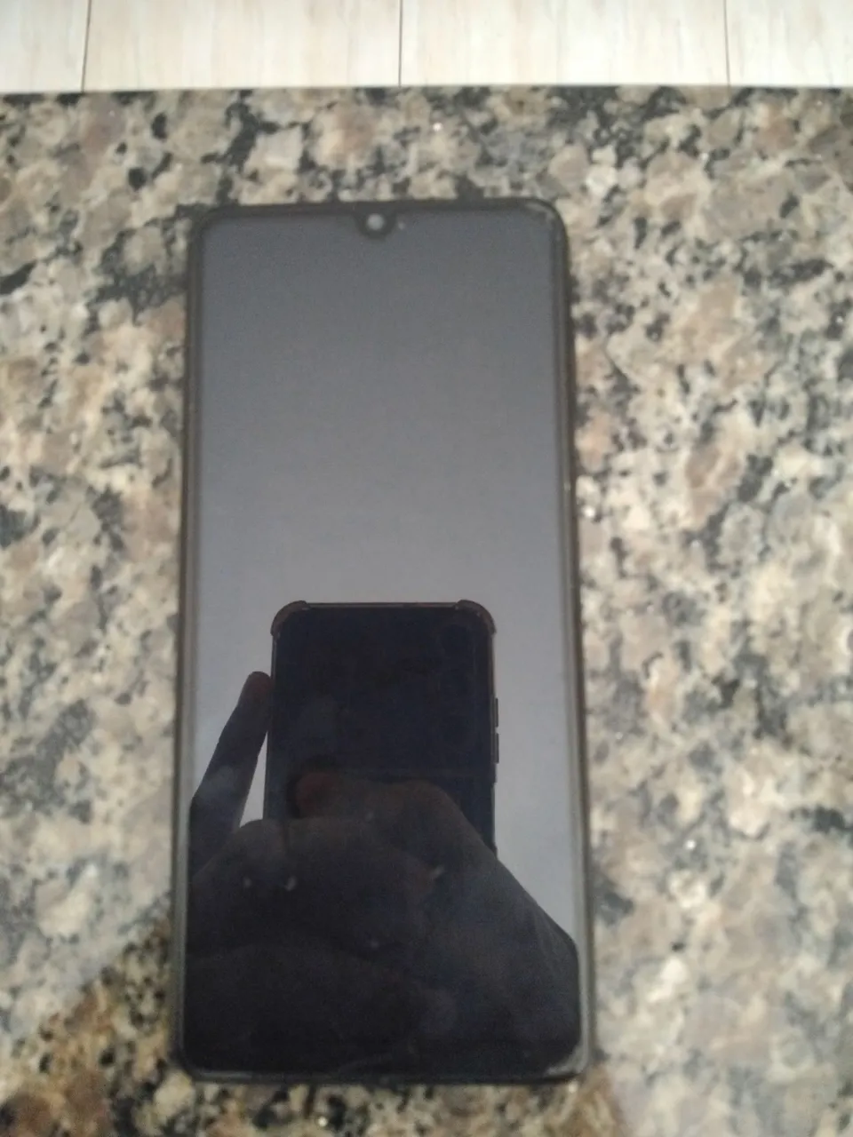 Celular Samsung com display quebrado