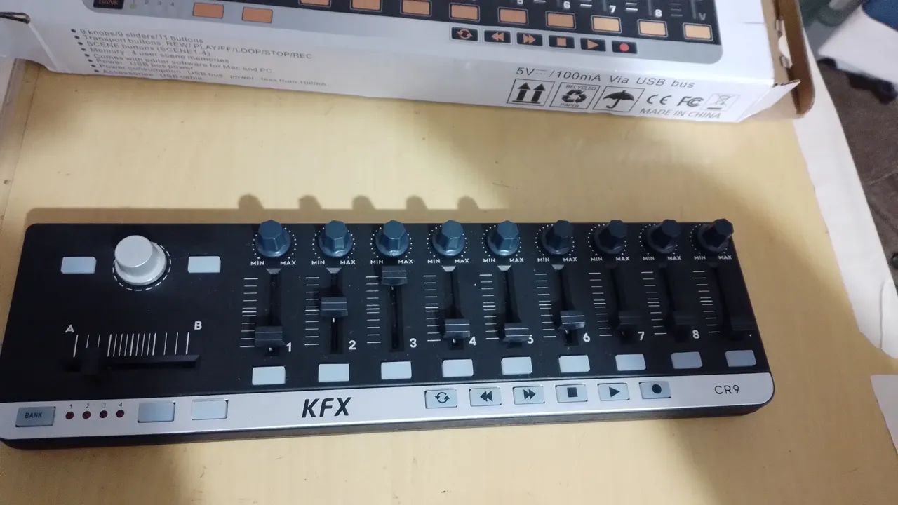 Controlador MIDI USB DAW 9 - Foto 2
