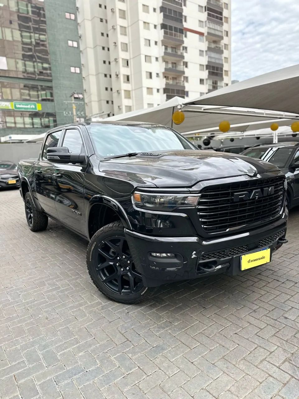 Ram 1500 1500 LARAM. NIGHT ED. BI-TB 3.0 4x4 Aut. 2025