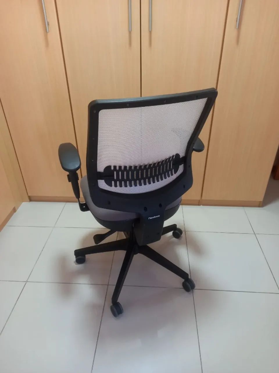 Cadeira Flexform ergonômica - Foto 2