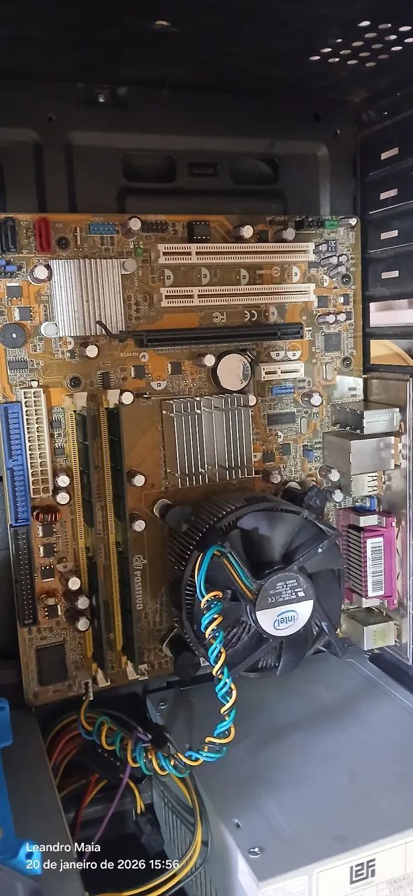 Placa-mãe + processador (!)