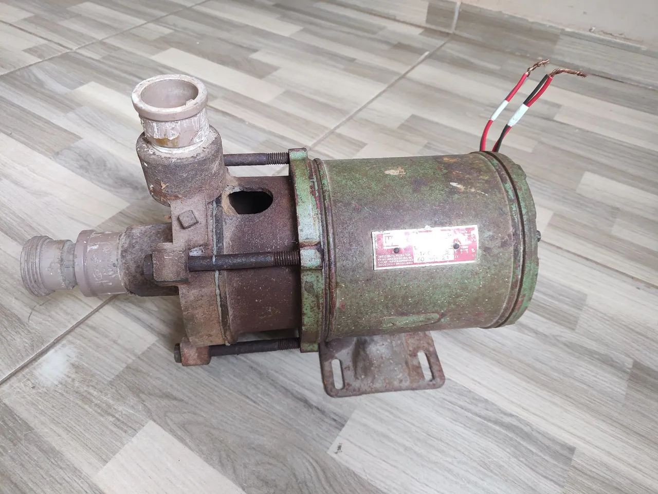 BOMBA PERIFERICA SCHNEIDER 1CV