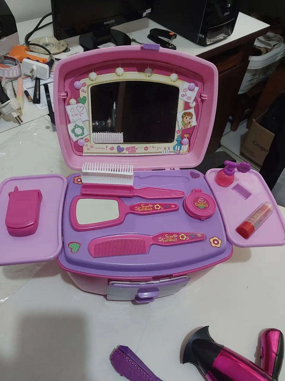 Brinquedo Infantil Penteadeira com acessórios 