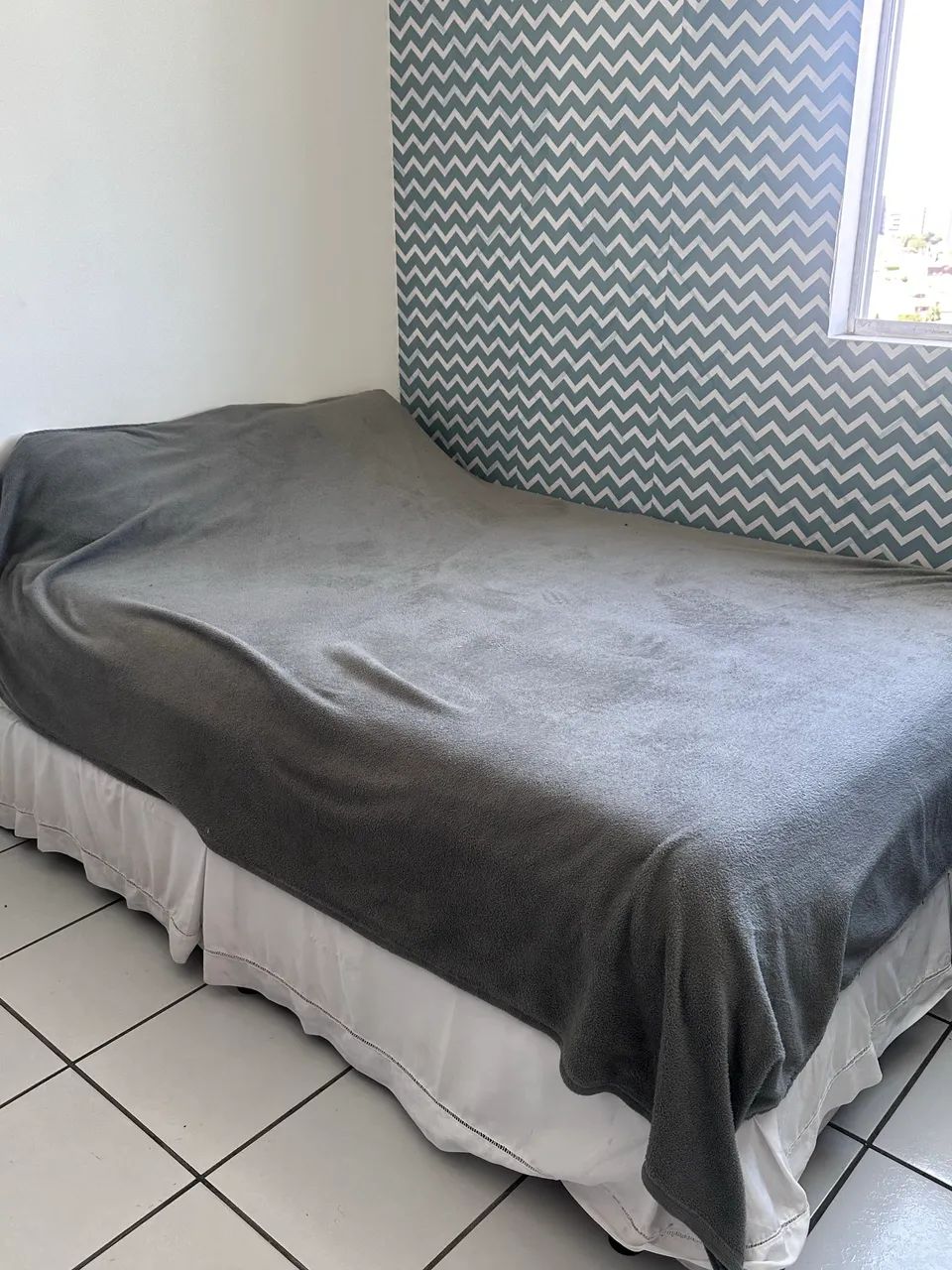 Double-size box bed475514573560238085