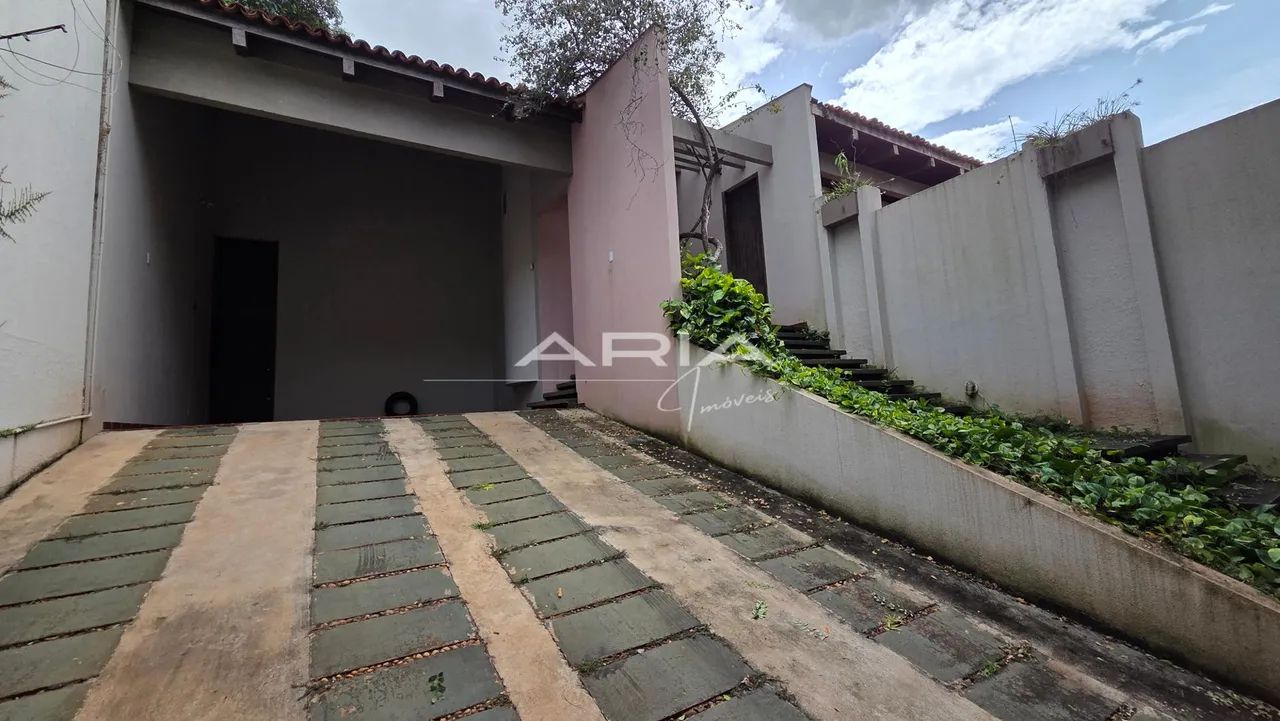 Casa para LOCAÇÃO no Jd. Quebec na Região Central de Londrina PR - Foto 2