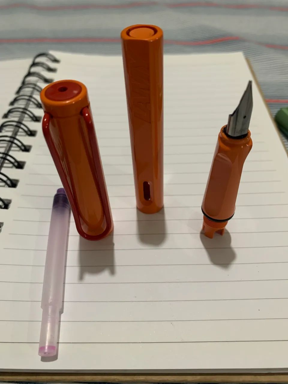 Kit com duas canetas tinteiro e uma esferográfica lama - Foto 4