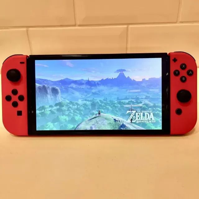 Nintendo Switch Oled Vermelho - 64Gb - Case