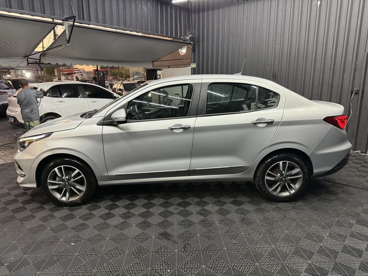 Fiat Cronos Precision 1.8 16V Flex Aut. 2024 - Foto 4