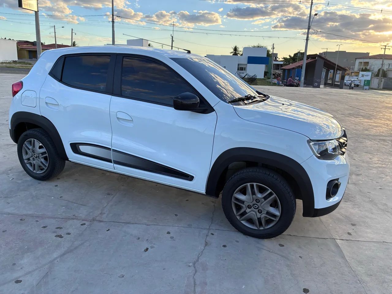 Renault Kwid Intense 1.0 Flex 12V 5P Mec. 2021 - Foto 4
