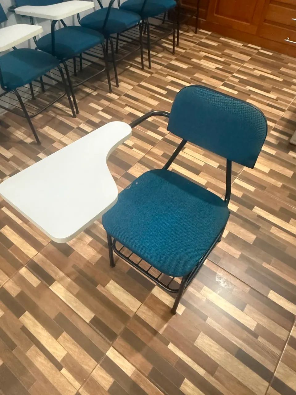 Cadeira escolar  - Foto 2