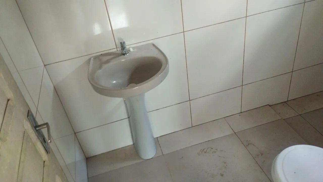 Alugo casa no bairro Silvio botelho - Foto 2