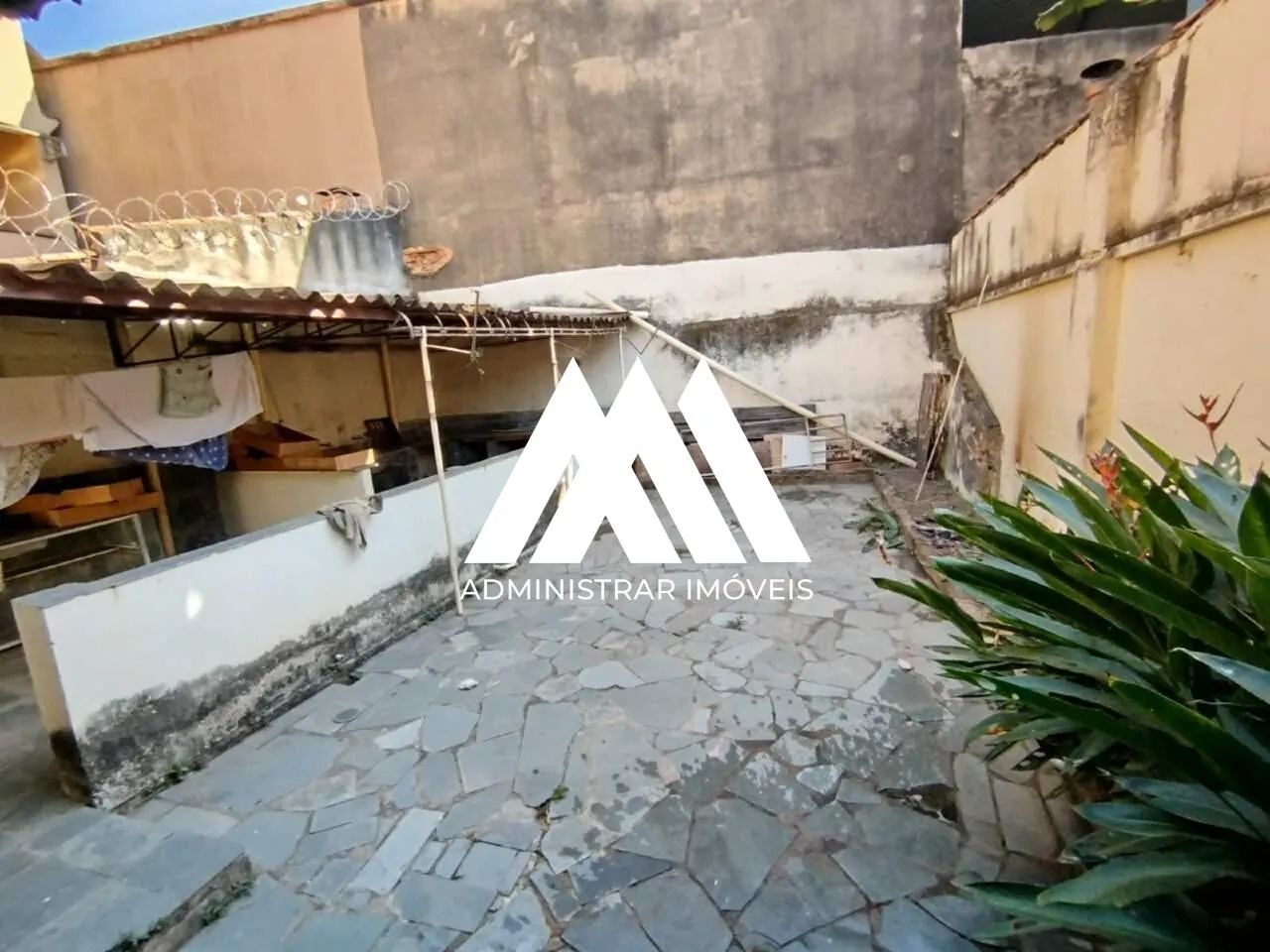 Vendo casa em Itaúna em excelente localização! - Foto 9