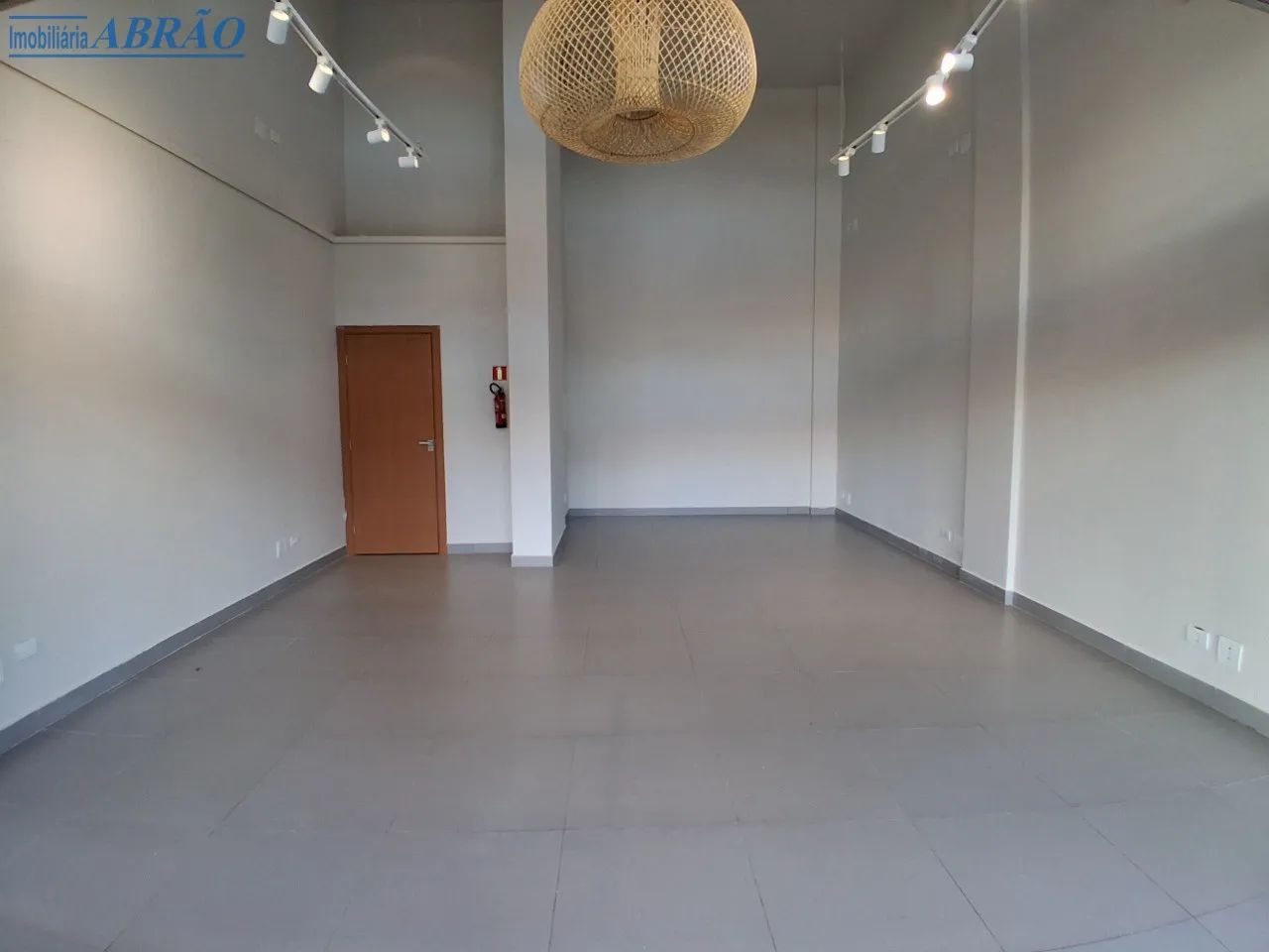Sala para alugar em Zona 03, Maringá-PR - Foto 3