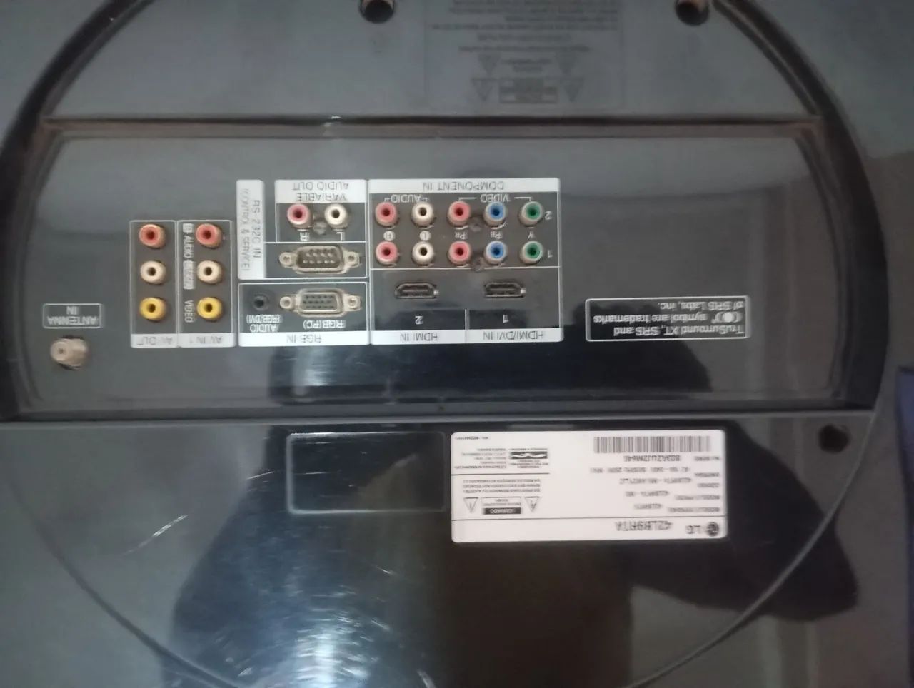 Vende se 2 tvs para retirar peças....uma está com a tela quebra mas funciona e a outra tbm - Foto 3