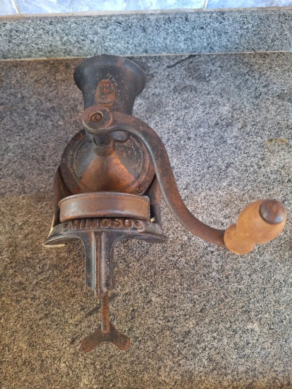 Moedor de café antigo (número 3) - Foto 2