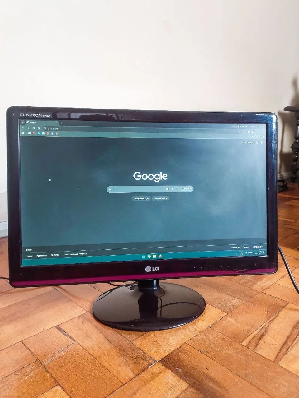 Monitor LG Flatron 23" Full HD - Ótimo estado 