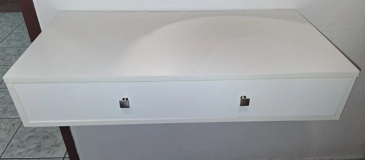 PENTEADEIRA SUSPENSA 80cm x 40cm x 15cm