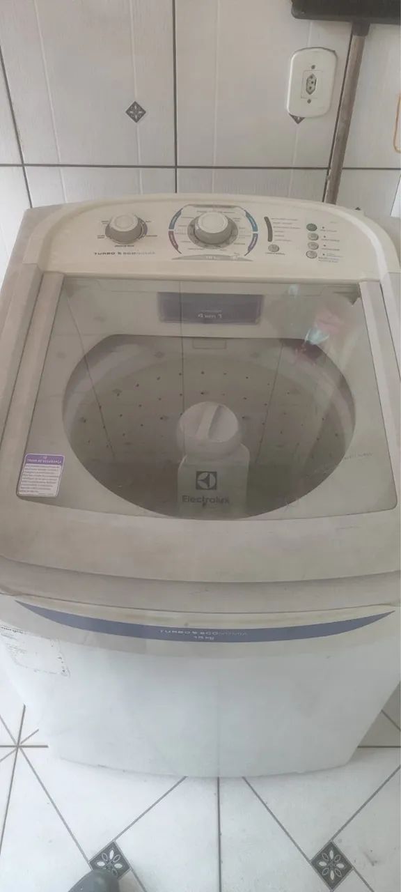 Máquina de lavar Eletrolux 15kg $680,00 pra vender logo  - Foto 3