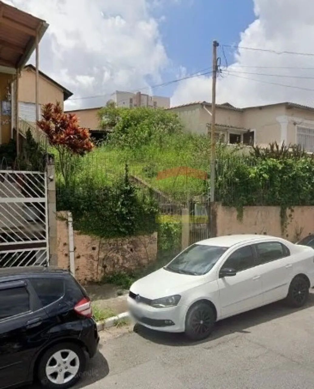 Terreno em Aclive com 300m² próximo Av.Imirim