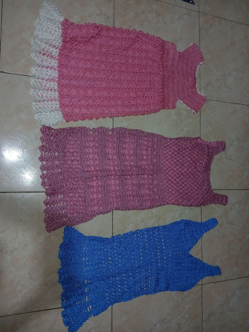 BAIXEI PRA VENDER Vendo vestidos de crochê   - Foto 2