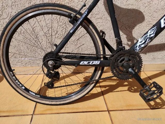 Bicicleta aro 26 - 21 marchas  - Foto 3