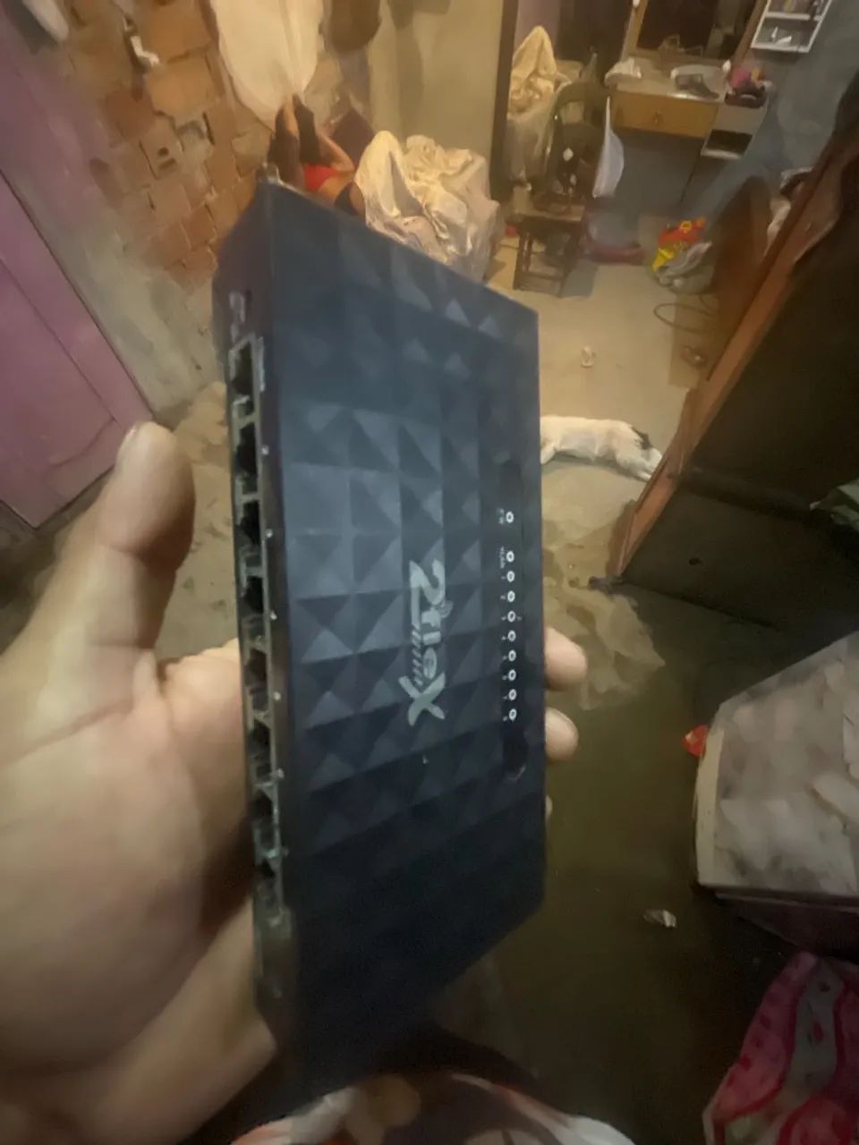 Switch 8 Portas Fast 10/100 2Flex 