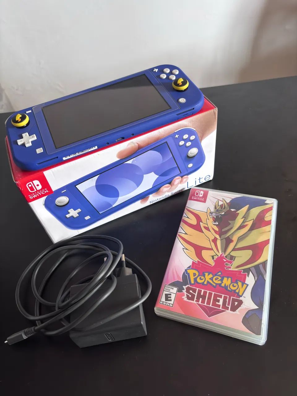Nintendo Switch Lite - Azul - Consoles de Vídeo Game - Vermelha