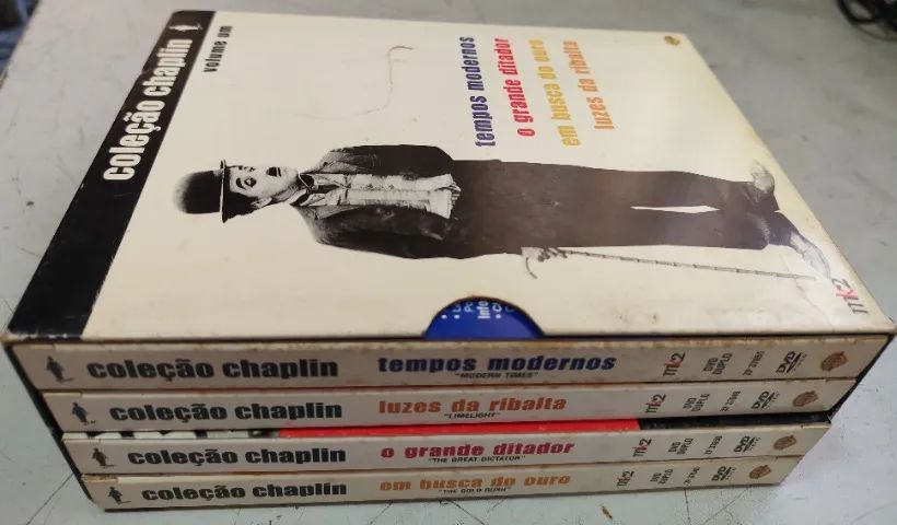 Box Coleção Charles Chaplin Dvd Vol. 1 Ótimo Estado 8 Discos - DVD