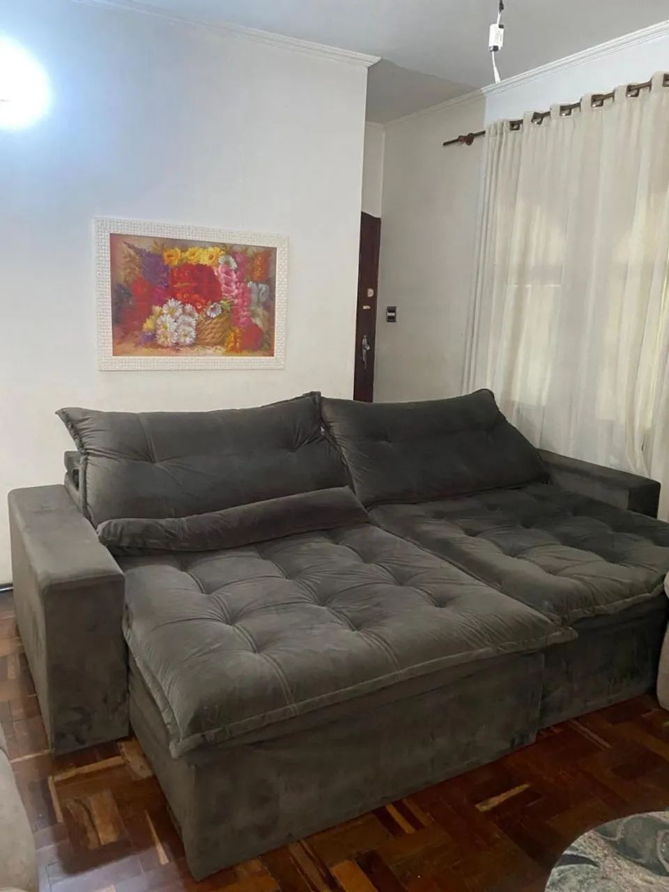 Sofa retrátil de 2.80 super luxuoso. Usado mas bem conservado  - Foto 2