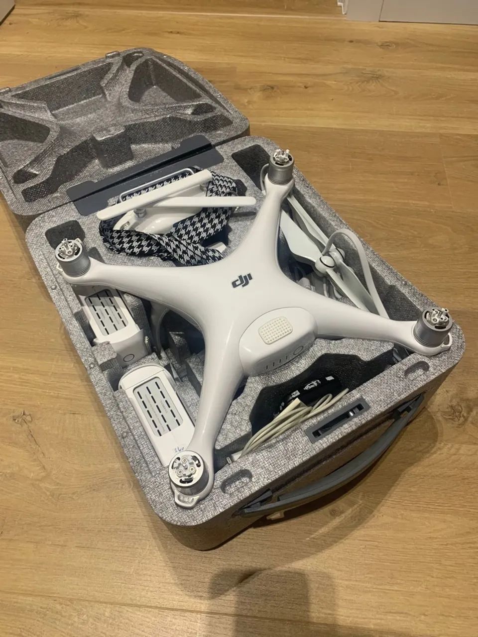Phantom 4 em excelente estado 