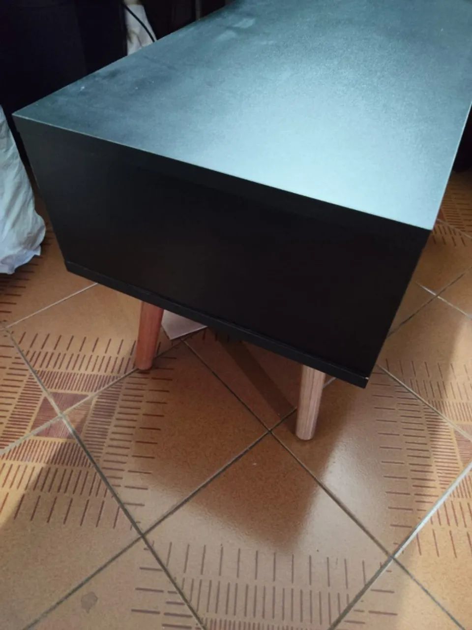 Mesa de Centro Retangular MDF preto nicho porta revista USADA - Foto 4