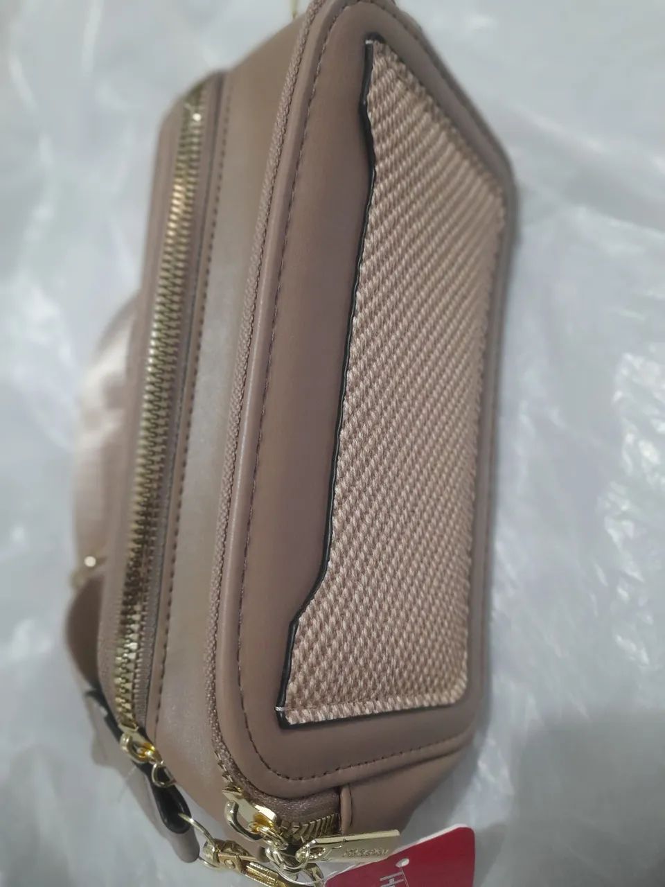 Vendo 2 bolsas pequenas novas  - Foto 4