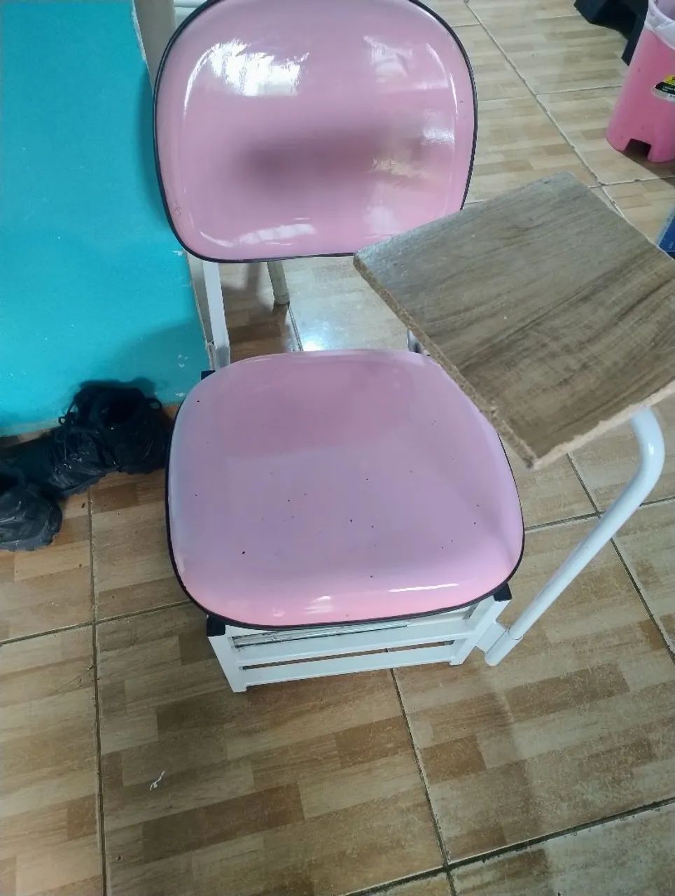Vendo cadeira de manicure 