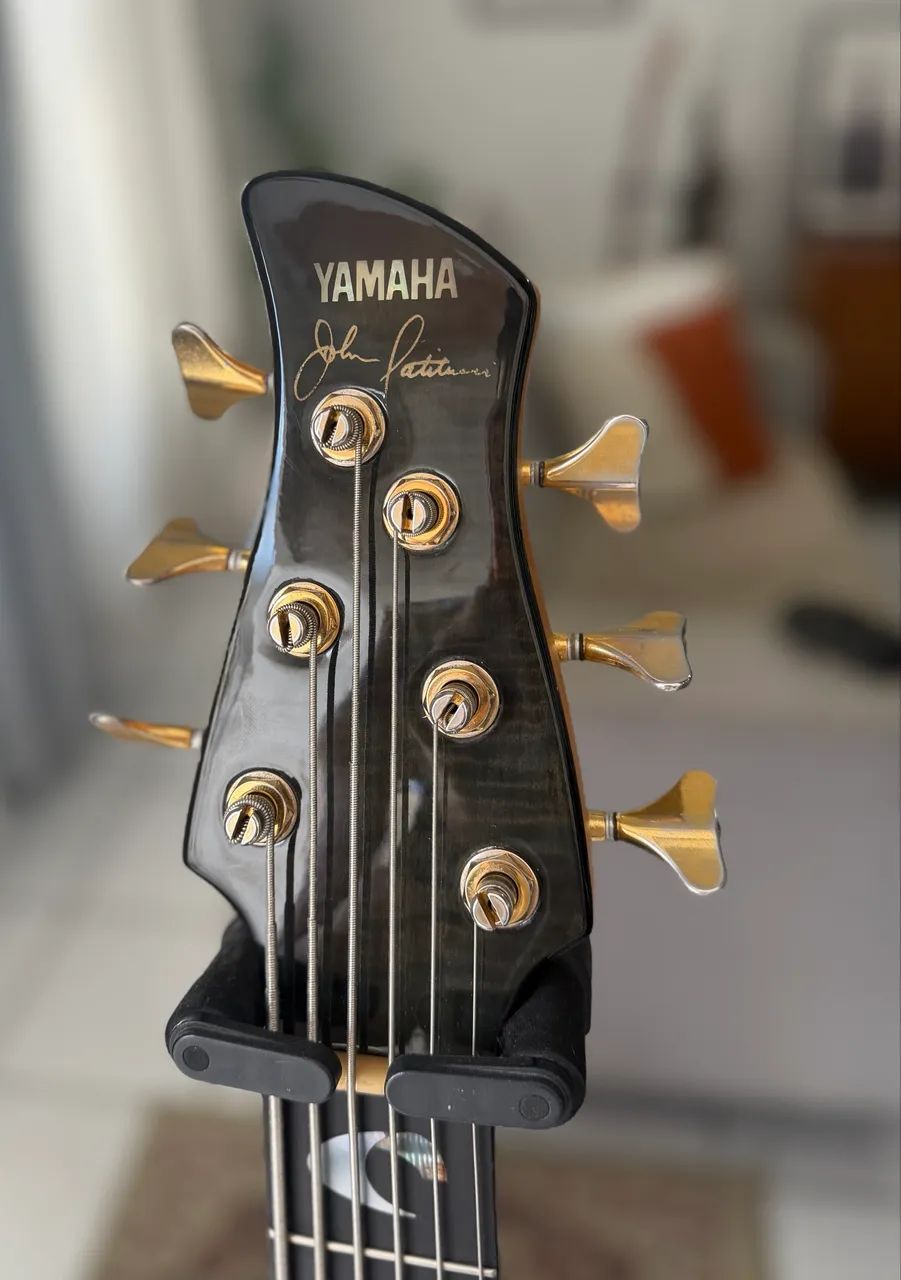 Baixo Yamaha Trb Jp1 Assinatura  - Foto 5