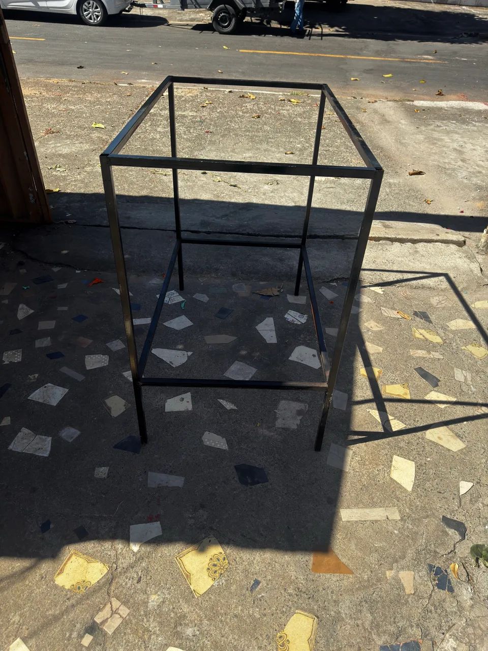 Mesa de centro pra loja + suporte de provador  - Foto 3