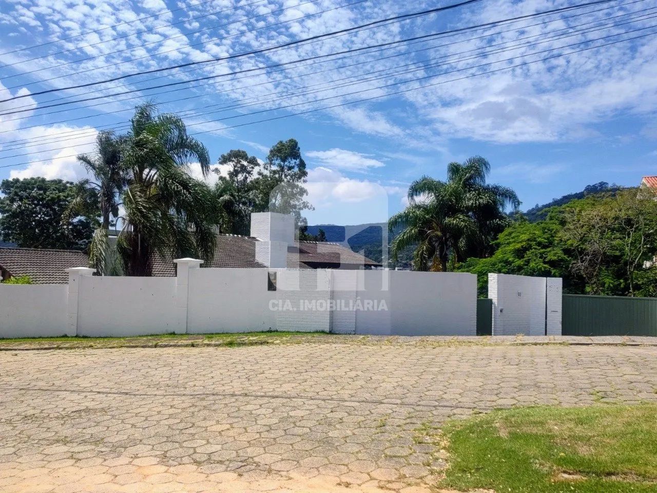 Terreno à venda na Carvoeira