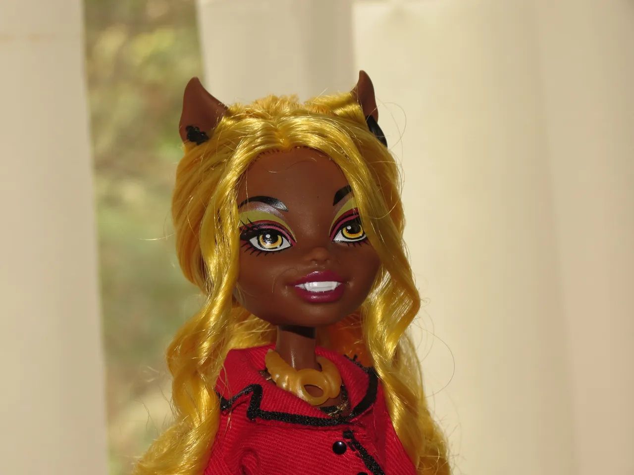 Boneca Monster High Clawdia Wolf - Monstros Câmera Ação