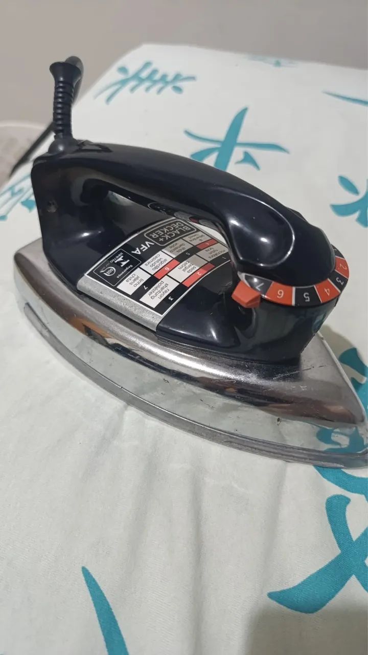 Ferro de Passar Black+Decker - Foto 2