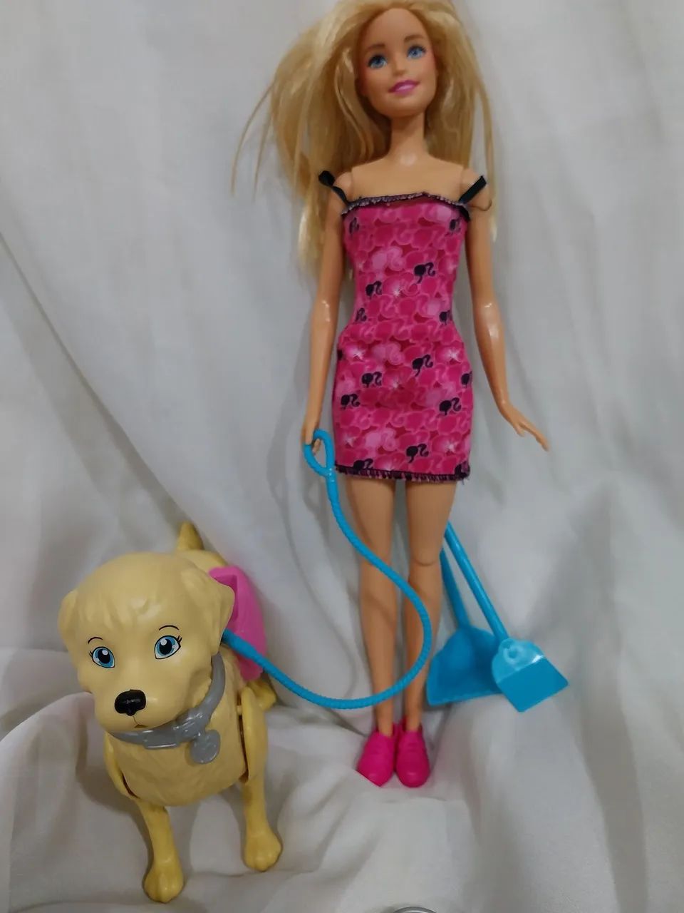 Barbie com cachorro 