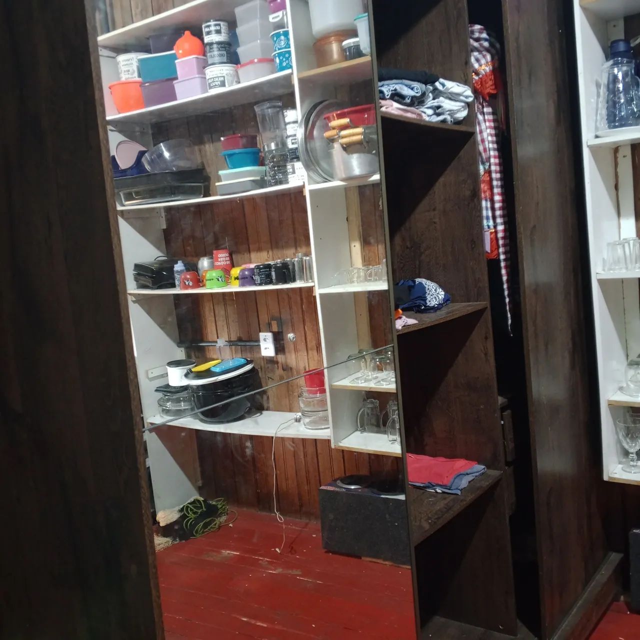 Desapegando deste guarda roupa 