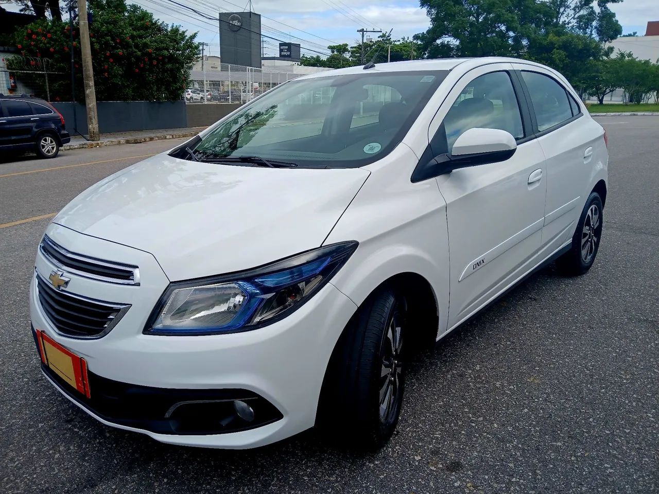 Chevrolet Onix Hatch LTZ 1.4 8V Flex Power Mec. 4P 2016