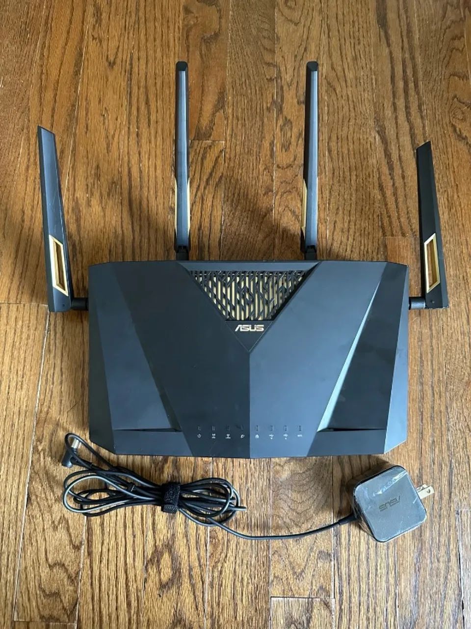 Roteador ASUS RT-AX88U AX6000 Wi-Fi 6 8 Portas Gigabit