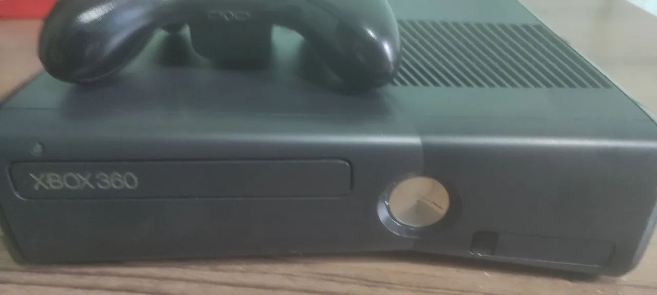 Xbox 360 slim 