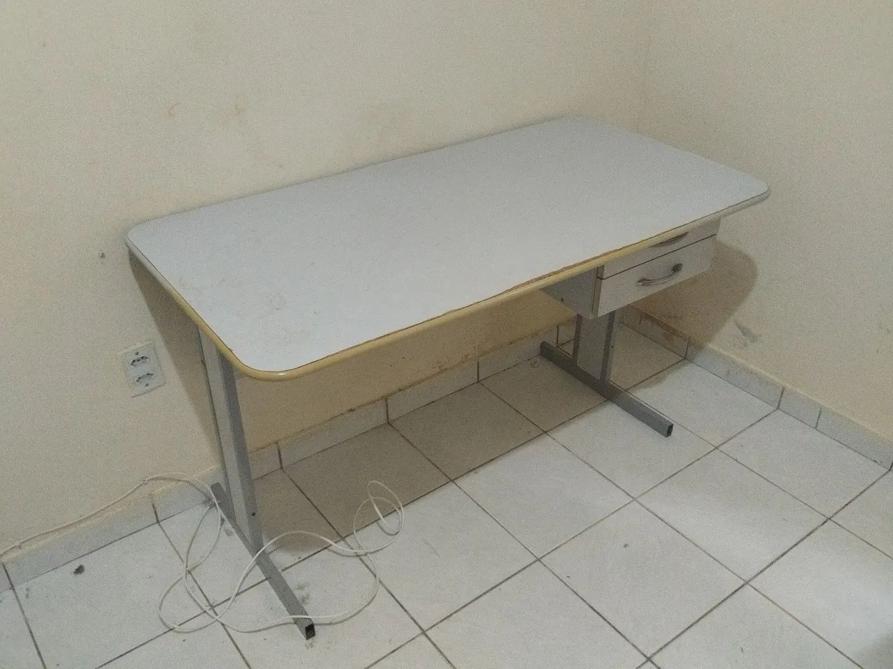 Escrivaninha  - Foto 3