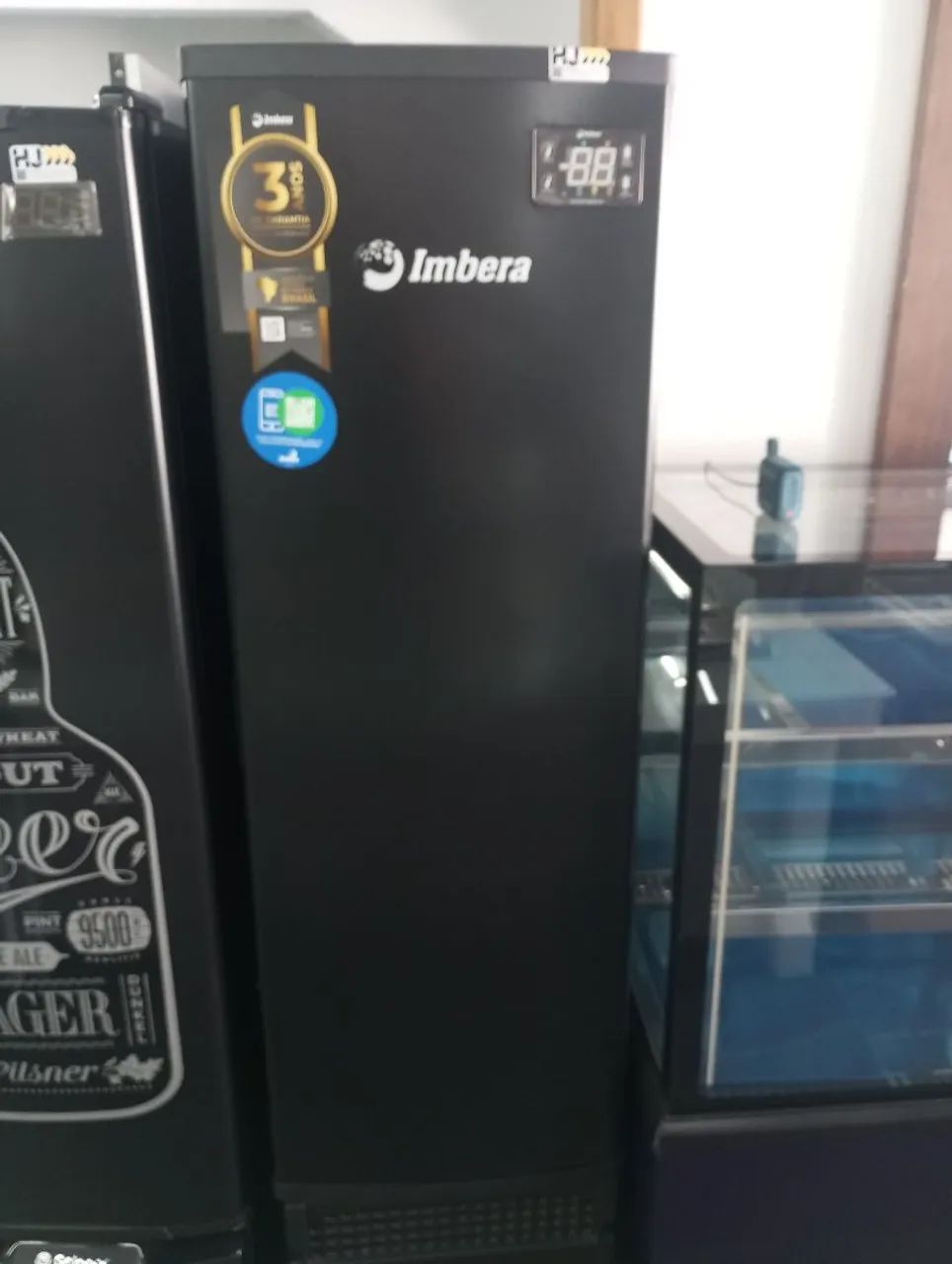NZ. Cervejeira 230 L IMBERA porta sólida 