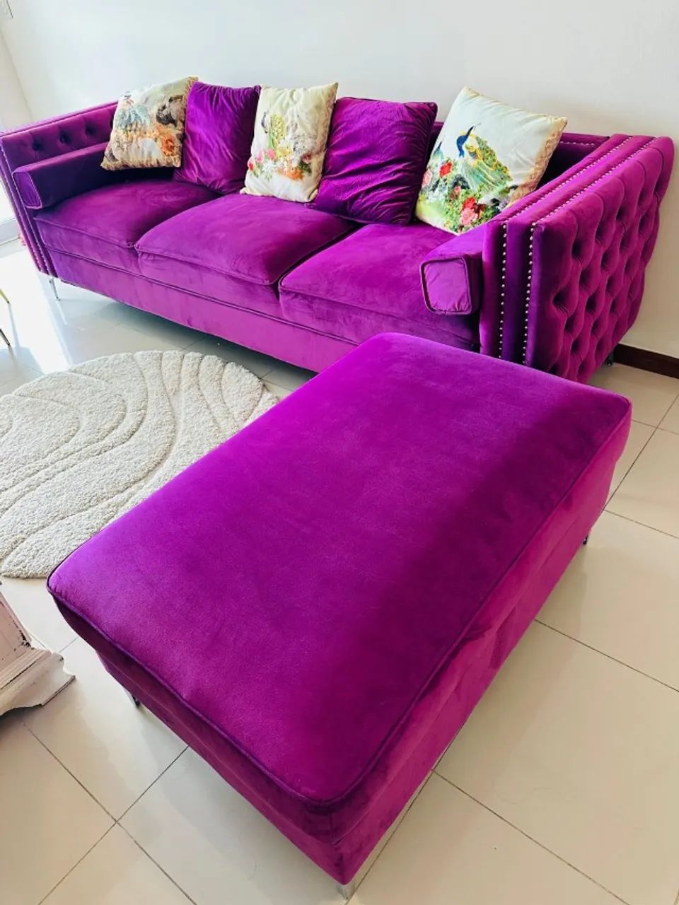 Puff de veludo roxo fúcsia - peça exclusiva!  - Foto 4