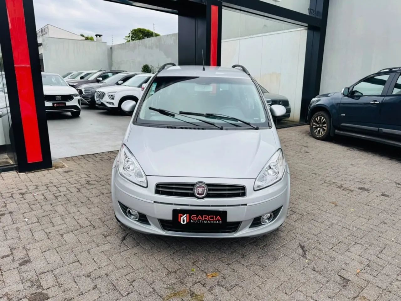 Fiat Idea Attractive 1.4 Fire Flex 8V 5P 2013 - Foto 3