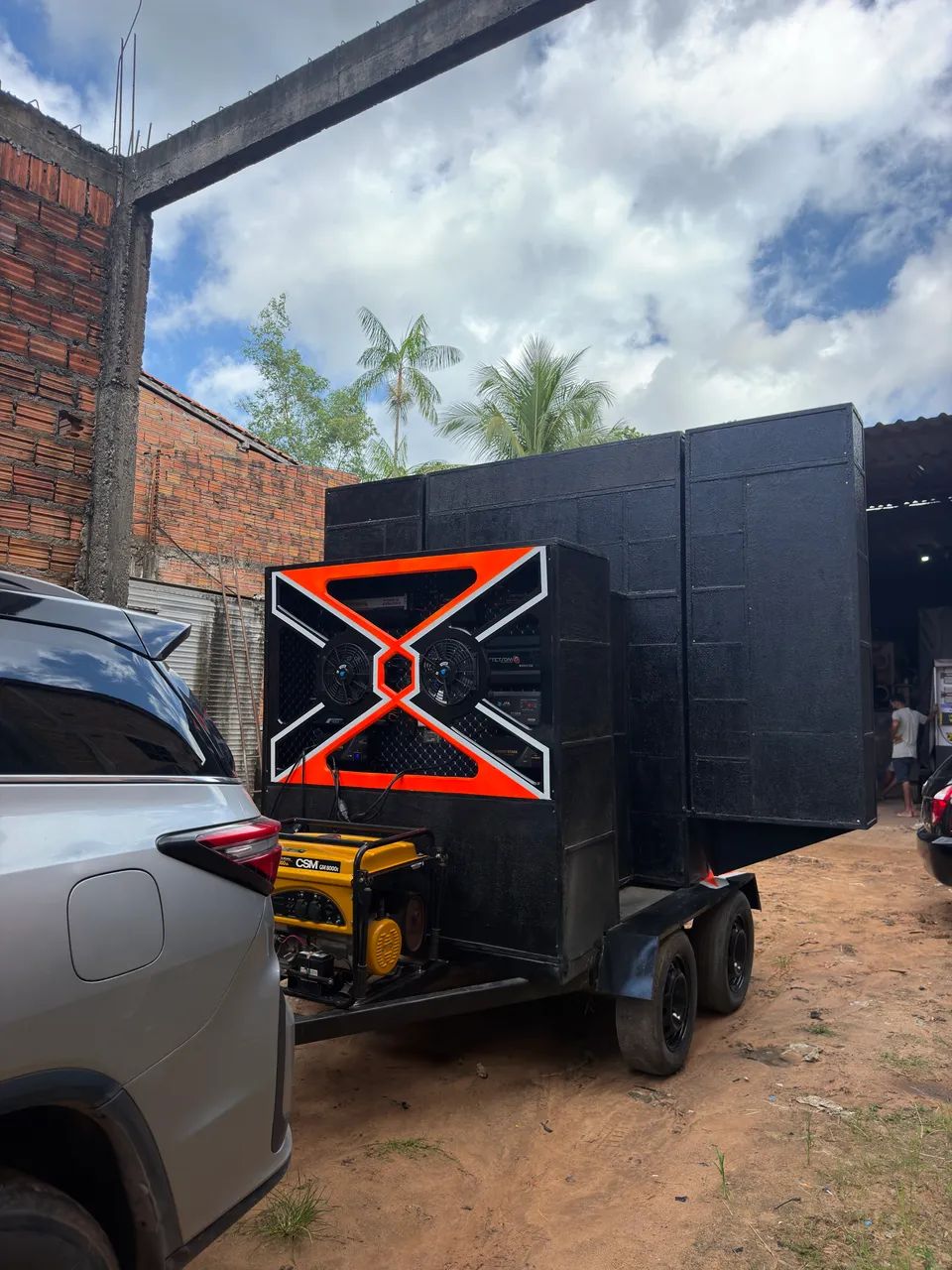 VENDO PAREDÃO AUTOMOTIVO !